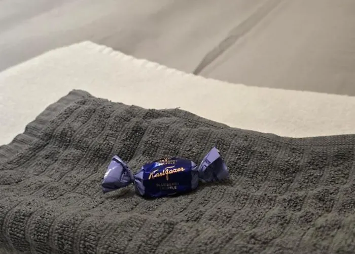 Aura With River View, Sauna & 3 Bedrooms Διαμέρισμα